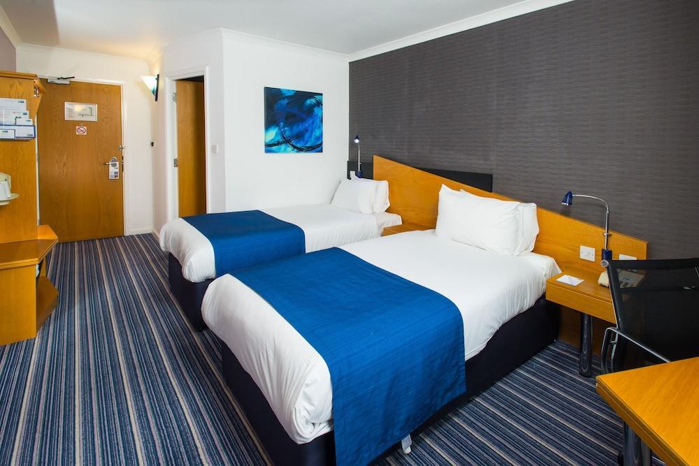 Holiday Inn Express Manchester East By Ihg Dış mekan fotoğraf