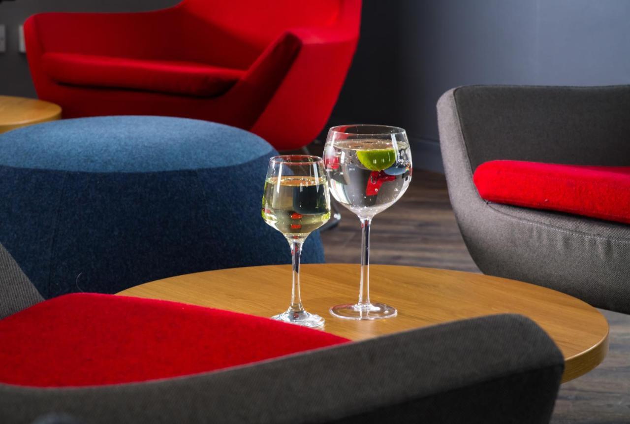 Holiday Inn Express Manchester East By Ihg Dış mekan fotoğraf