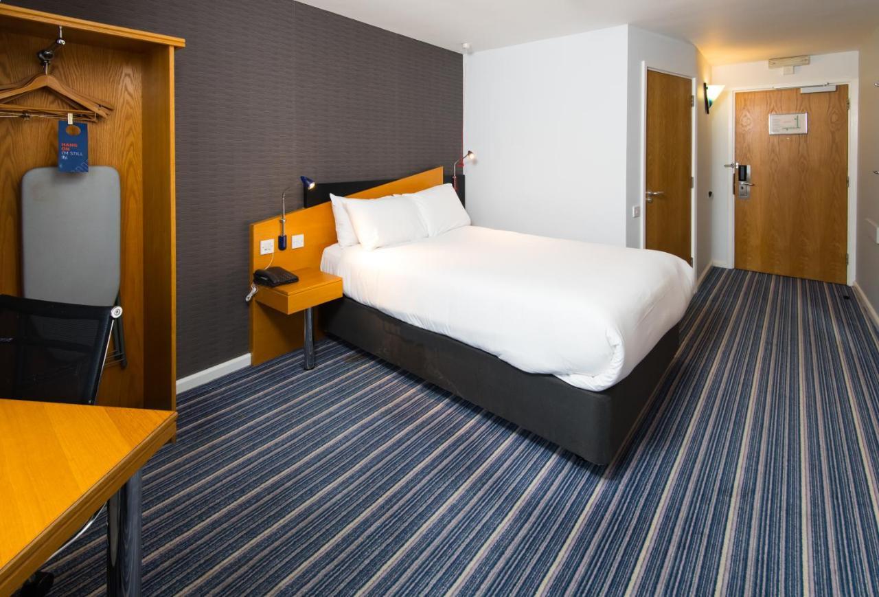 Holiday Inn Express Manchester East By Ihg Dış mekan fotoğraf