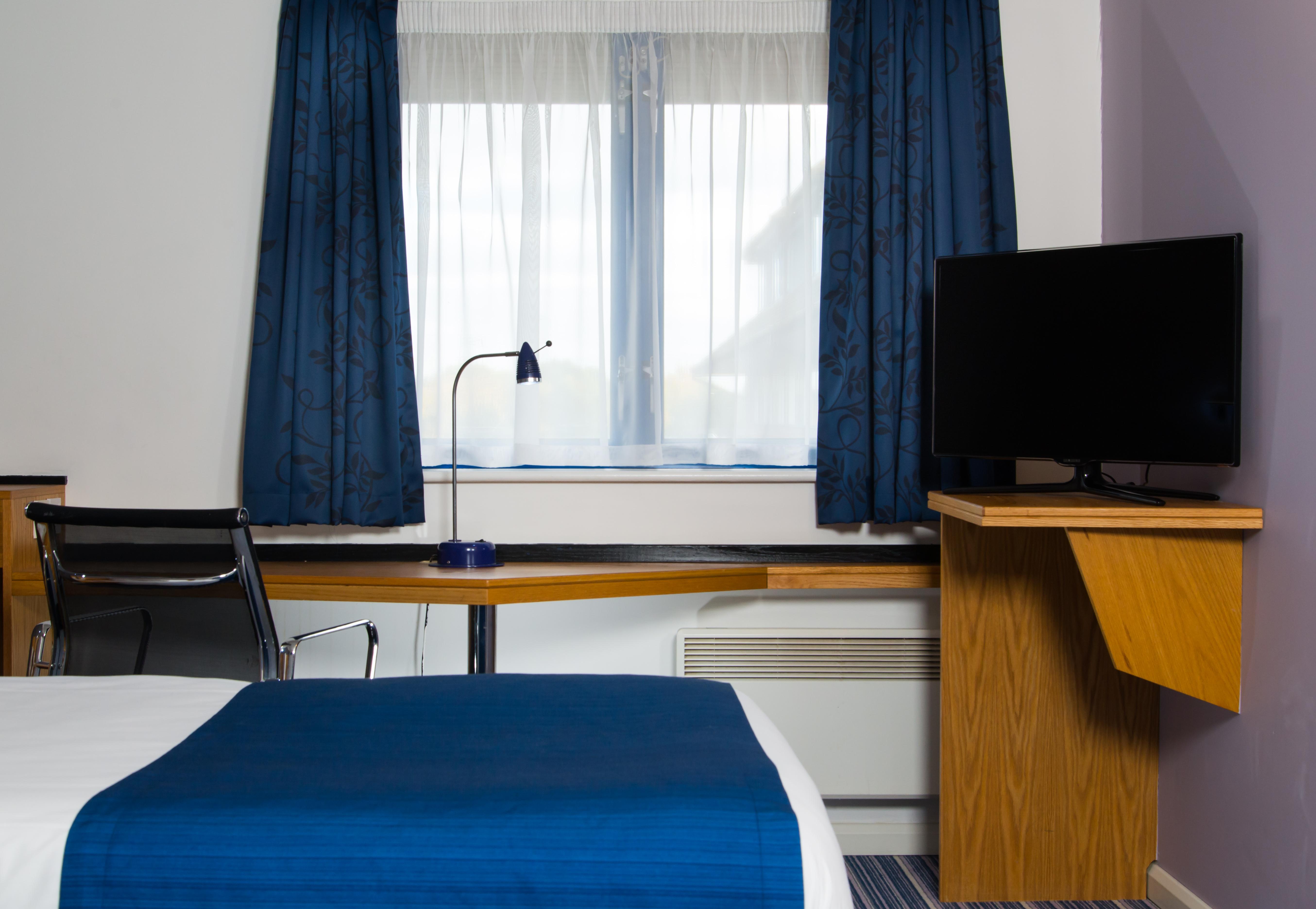 Holiday Inn Express Manchester East By Ihg Dış mekan fotoğraf